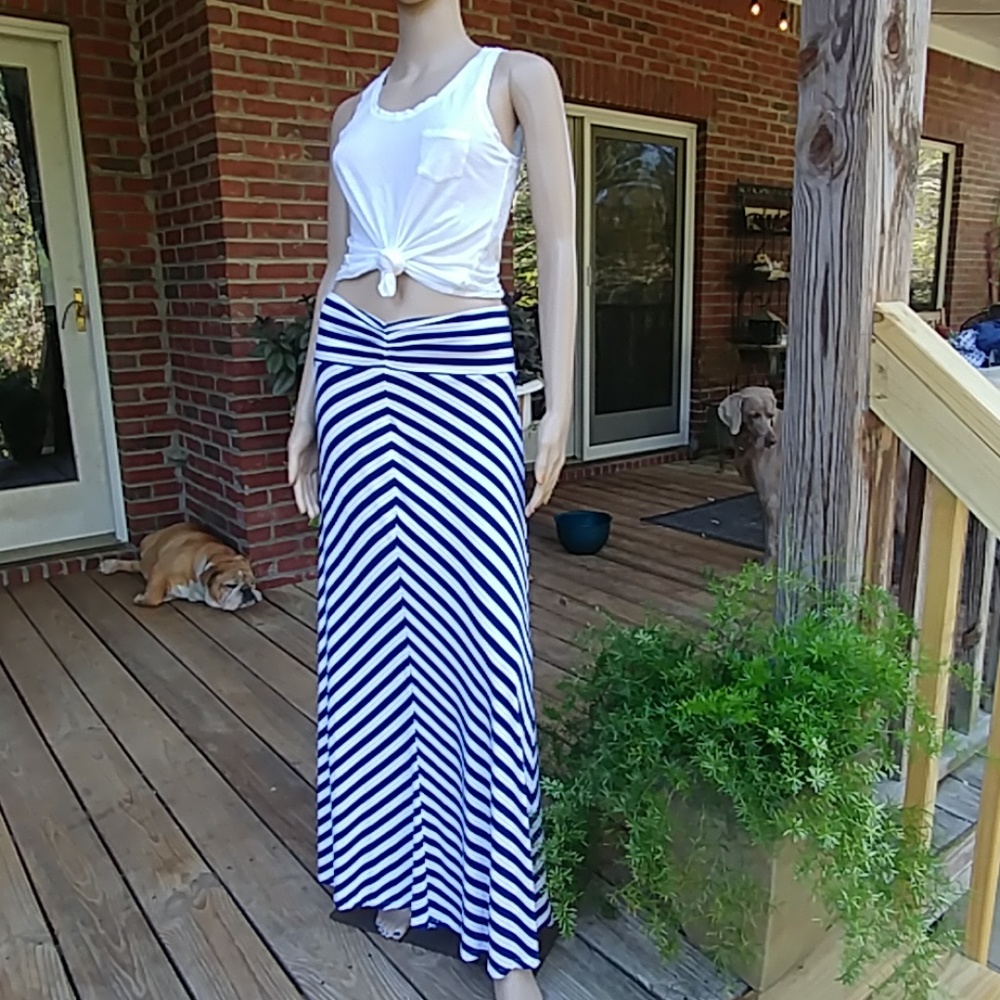 Blue/ white stripe skirt, S